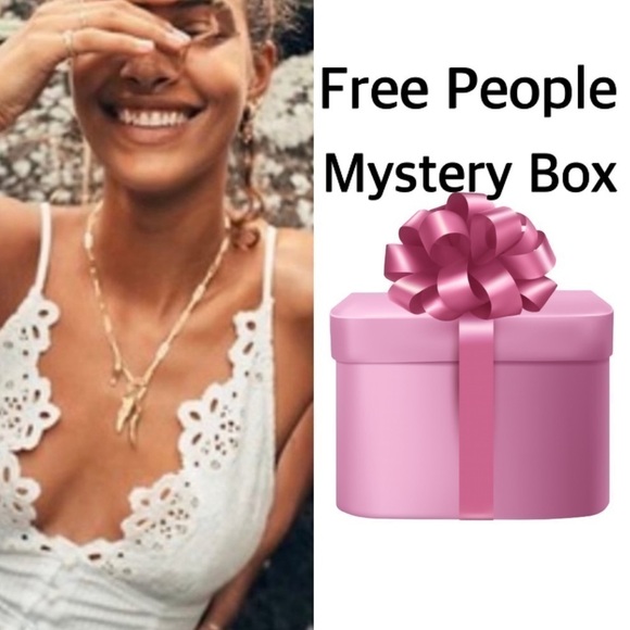 FREE People Mystery Box 5 items New with tags and gently used items Size XS/S/M - Picture 3 of 4